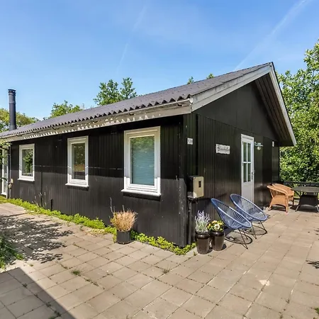 Дом отдыха Maik - 1-5km From The Sea In Western Jutland By Interhome Фанё